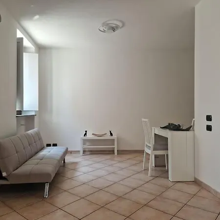 Casa Leo Malpensa * Samarate